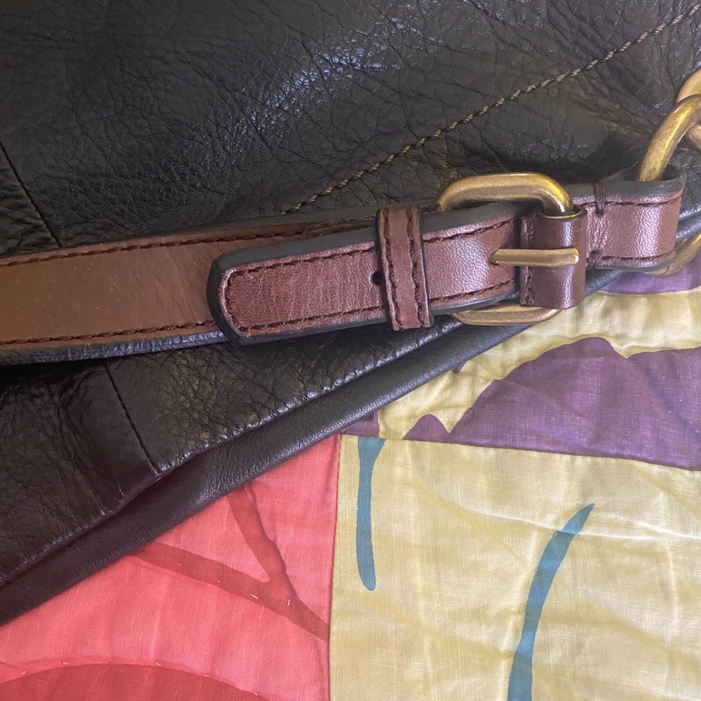FINAL PRICE Fossil Black Leather Shoulder Bag. - Picture 5 of 7